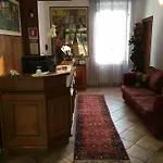 Casa Per Ferie Metamorphosi 3* פיוג'י