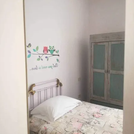 فندق مبيت وإفطار Casa Per Ferie Metamorphosi فيوجّي