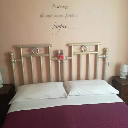Casa Per Ferie Metamorphosi Bed & Breakfast 3*