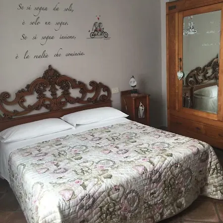 Bed & Breakfast Casa Per Ferie Metamorphosi