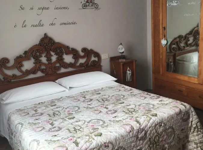 Bed and Breakfast Casa Per Ferie Metamorphosi